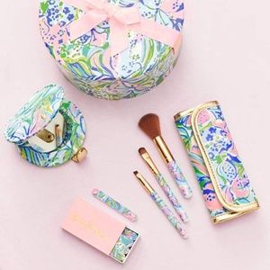 Lilly Pulitzer Makeup Kit - NWT